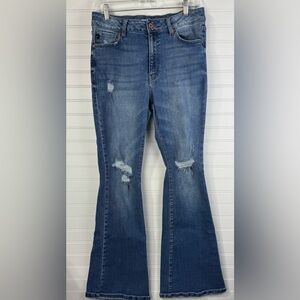 KanCan women’s Estilo high rise flare medium wash distressed jeans. Size 13/30